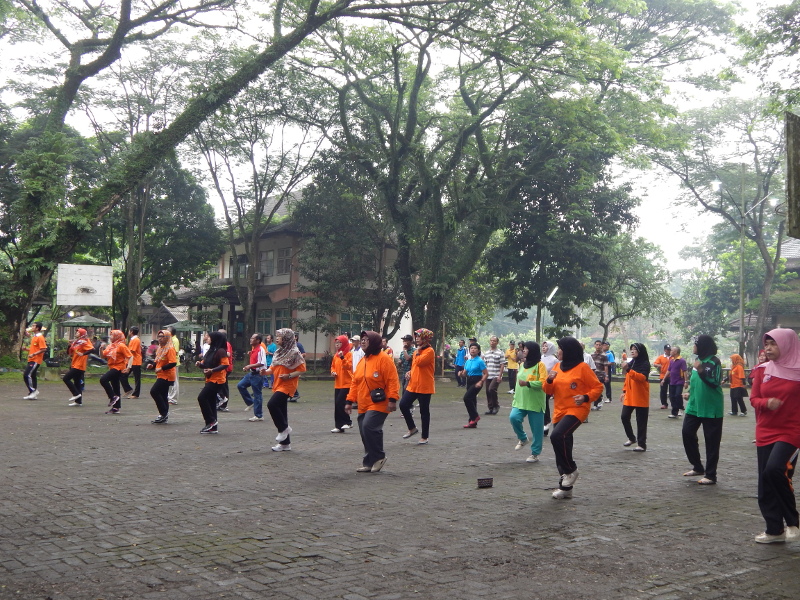 Komunitas Sehat FMIPA