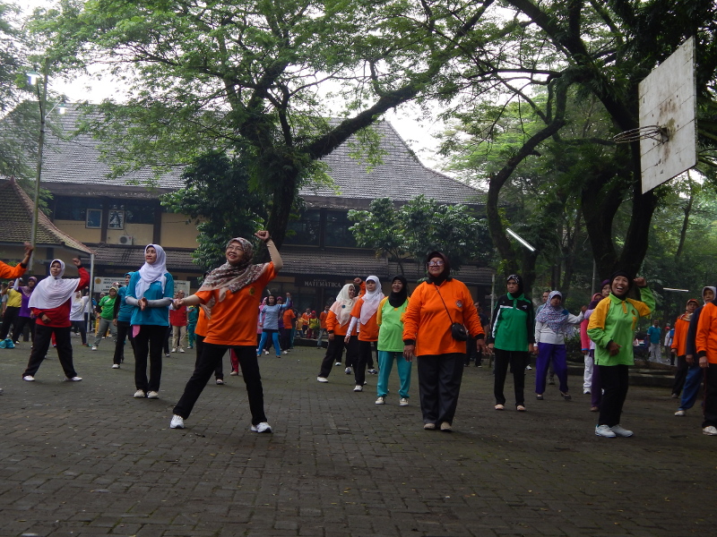 Komunitas Sehat FMIPA