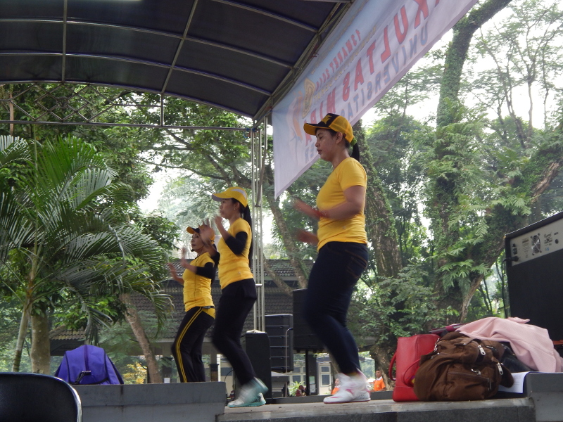 Komunitas Sehat FMIPA