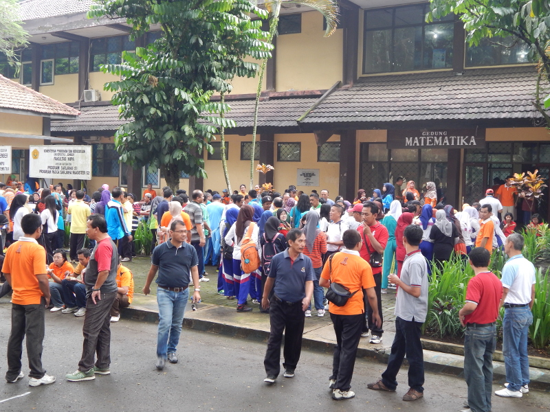 Komunitas Sehat FMIPA