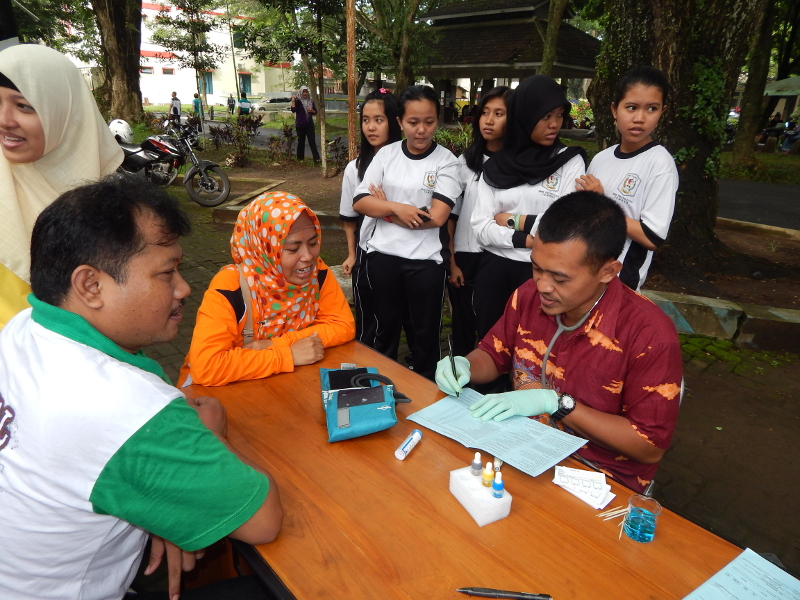 Komunitas Sehat FMIPA