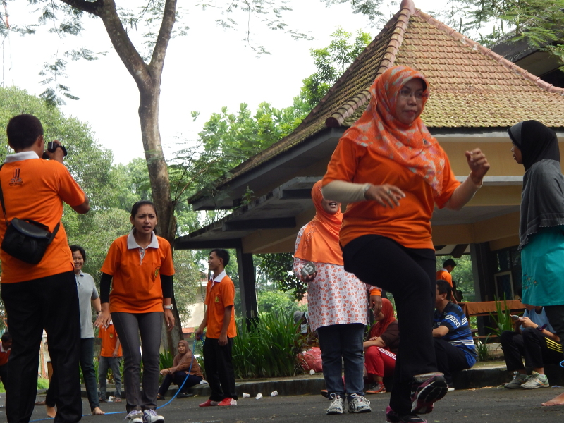 Komunitas Sehat FMIPA